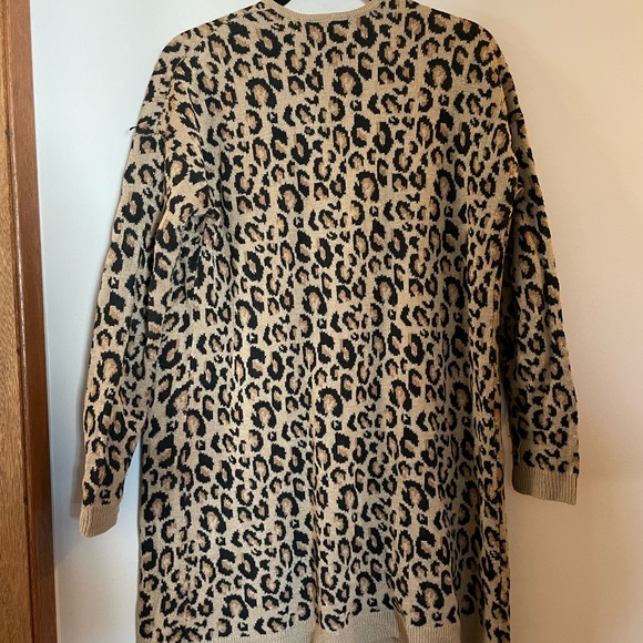 Dynamite leopard print sweater - Picture 3 of 6